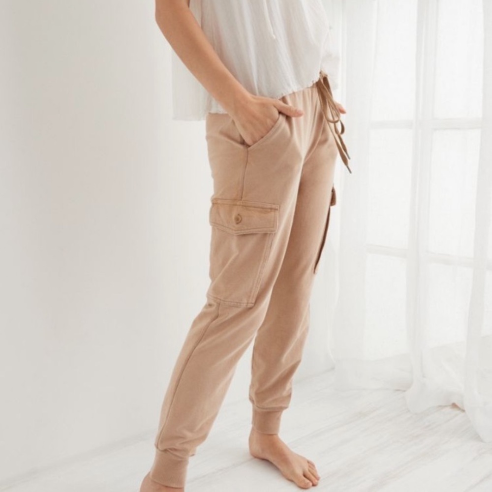 aerie sunwashed cargo jogger grey!!